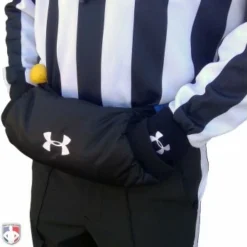 Under Armour Undeniable Handwarmer -The Ball Gears Sales UA WARMER WORN ANGLED HANDS IN